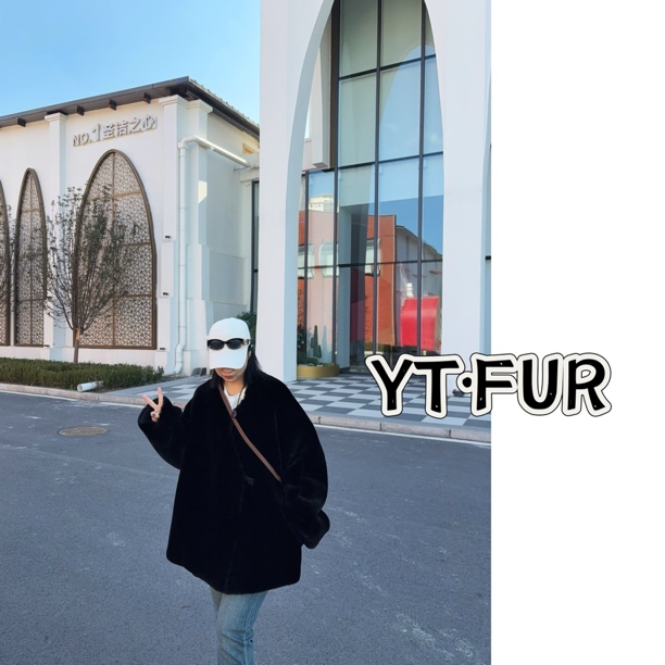 【亿彤推荐】YiTOng 2025/km-75双面穿皮毛一体外套