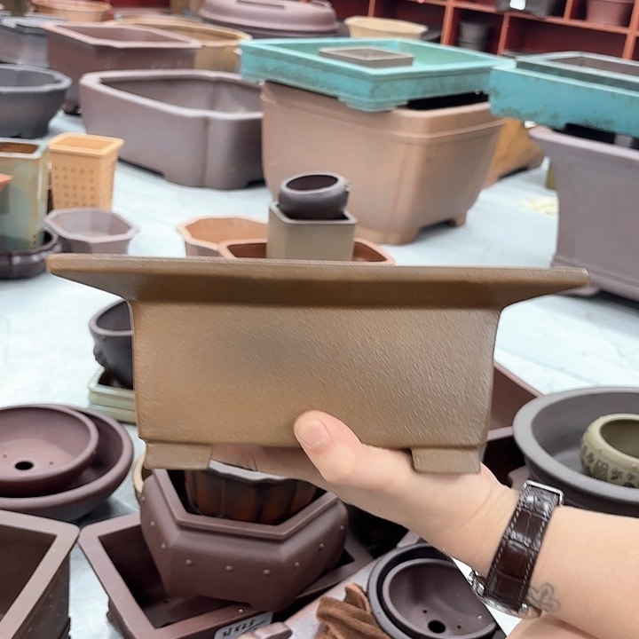 紫砂花盆紫砂的颜色很好看