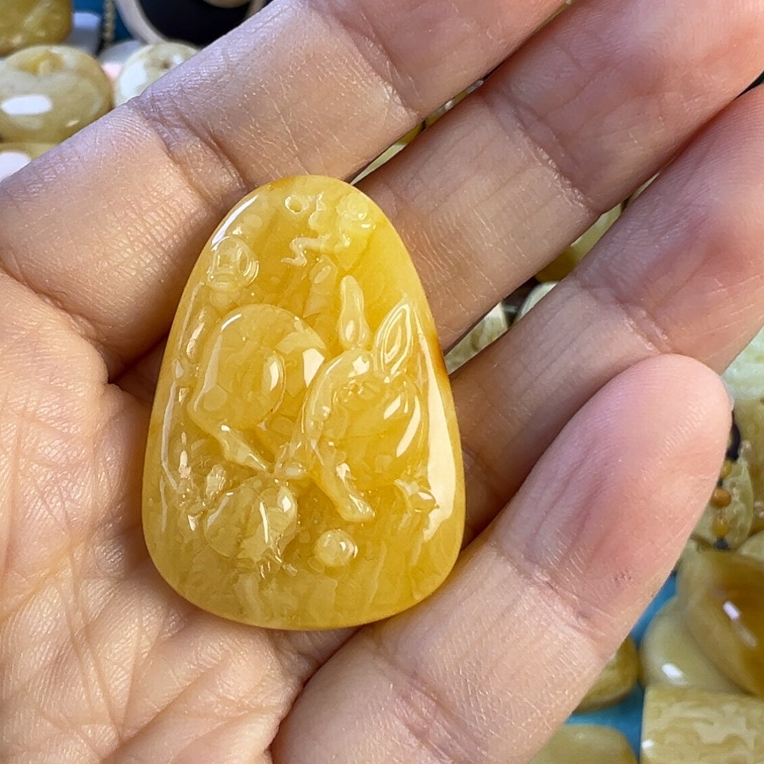 蜜蜡吊坠(不含链)未镶嵌艾*吖