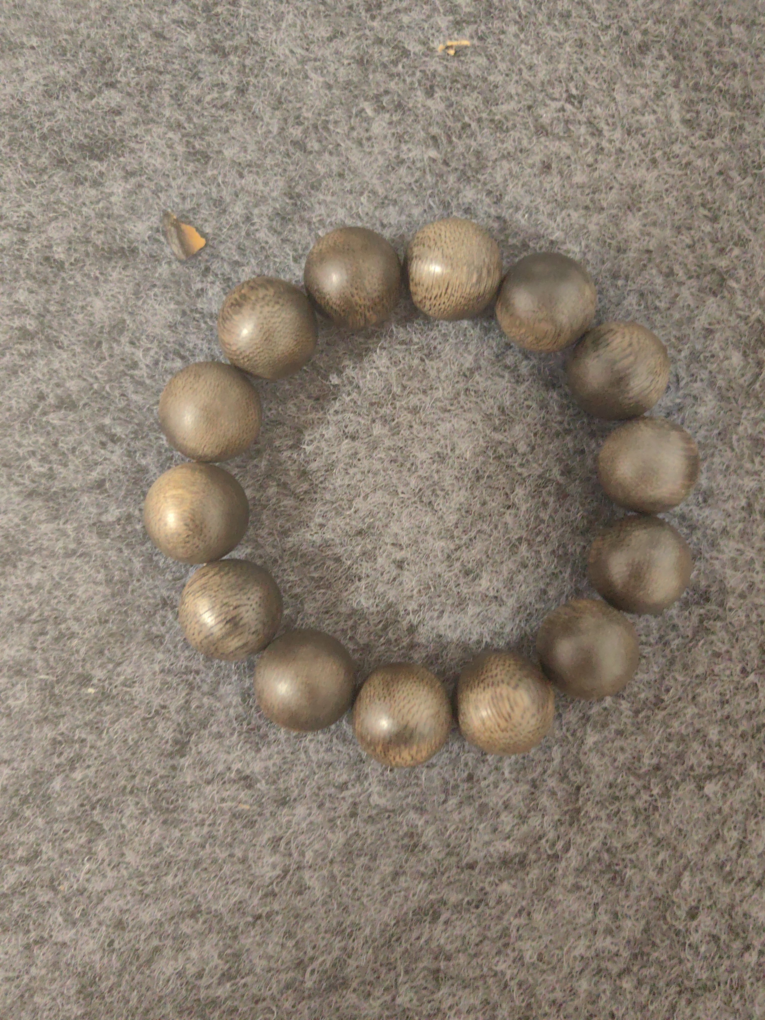 沉  精品  香   手串1.6