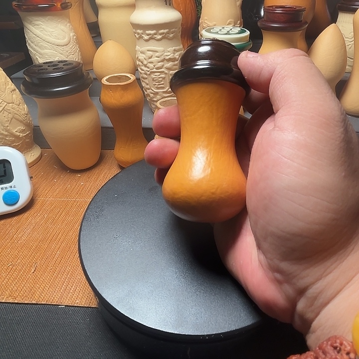 隐隐约约地看到一只大白鹅