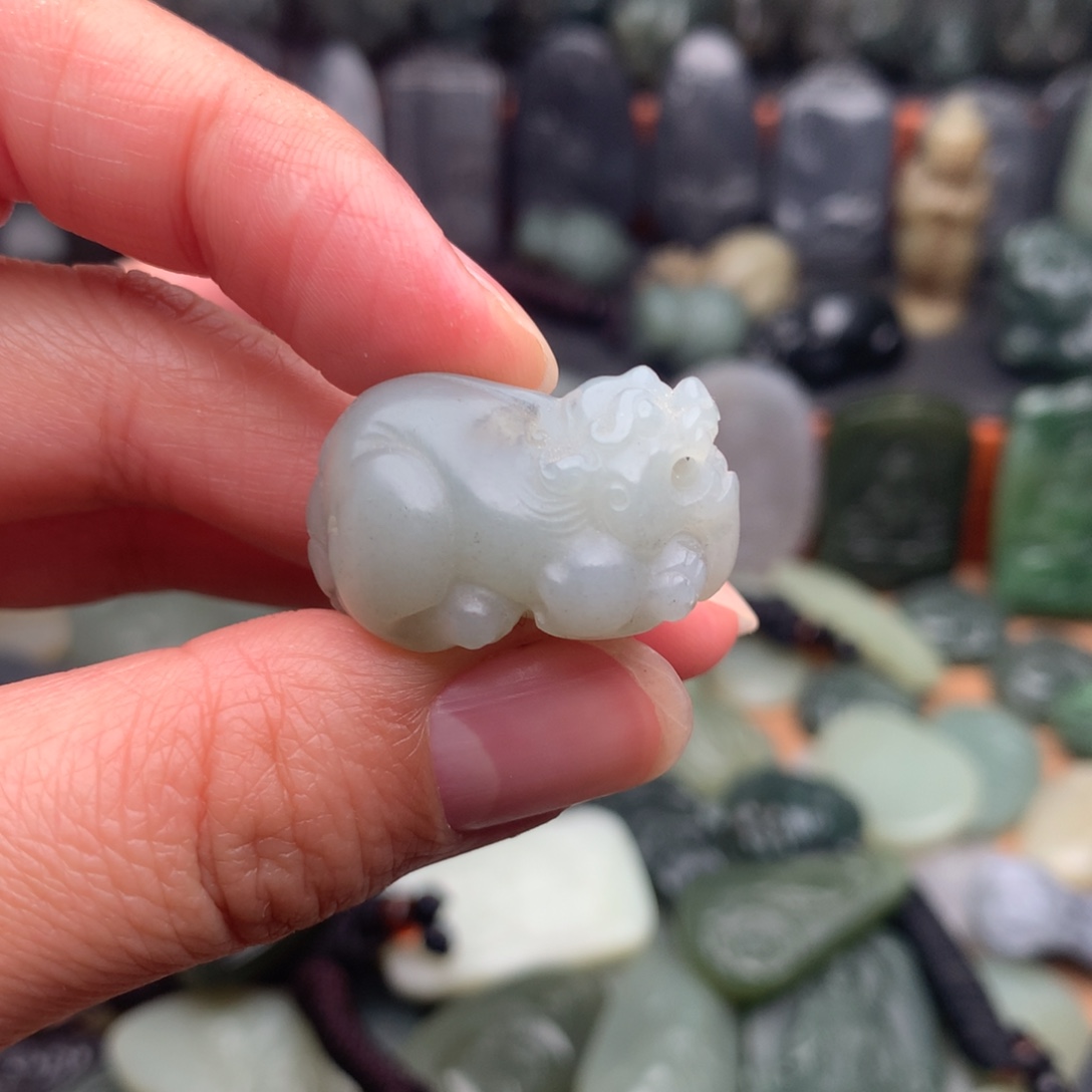 和田玉未镶嵌颈饰挂件36