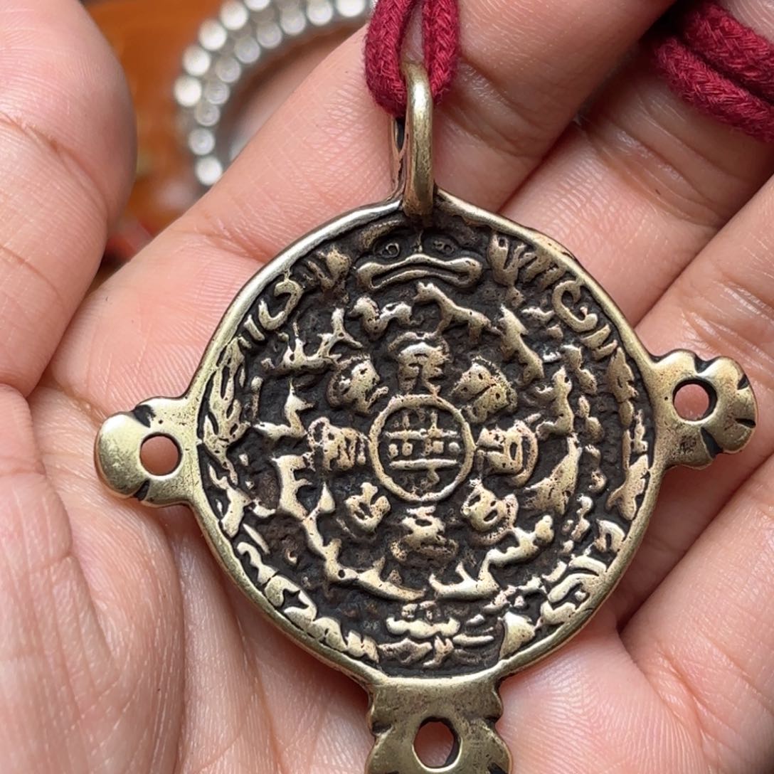 铜星月菩提吊坠项链