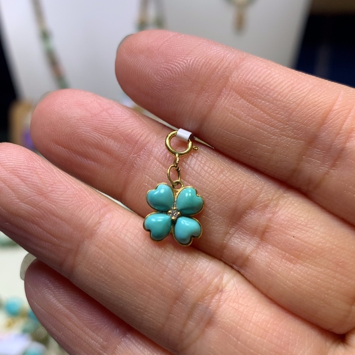 绿松石18K金镶嵌挂件