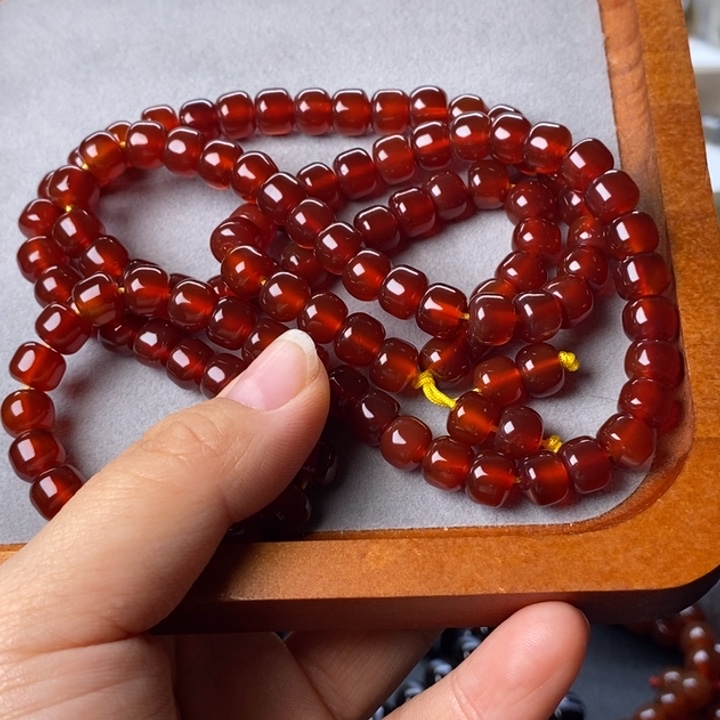 阿***哟玛瑙/玉髓未镶嵌手链