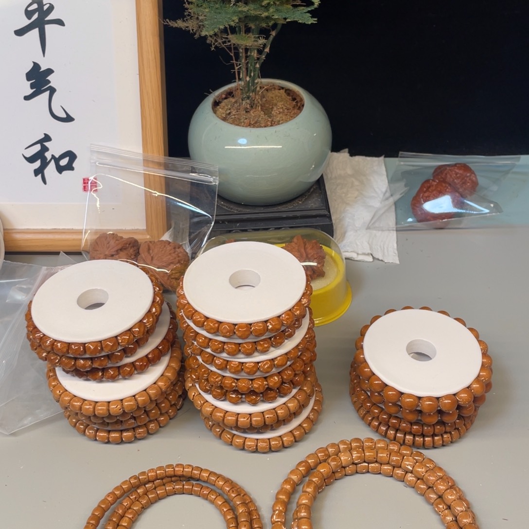 毕业于上海戏剧学院表演