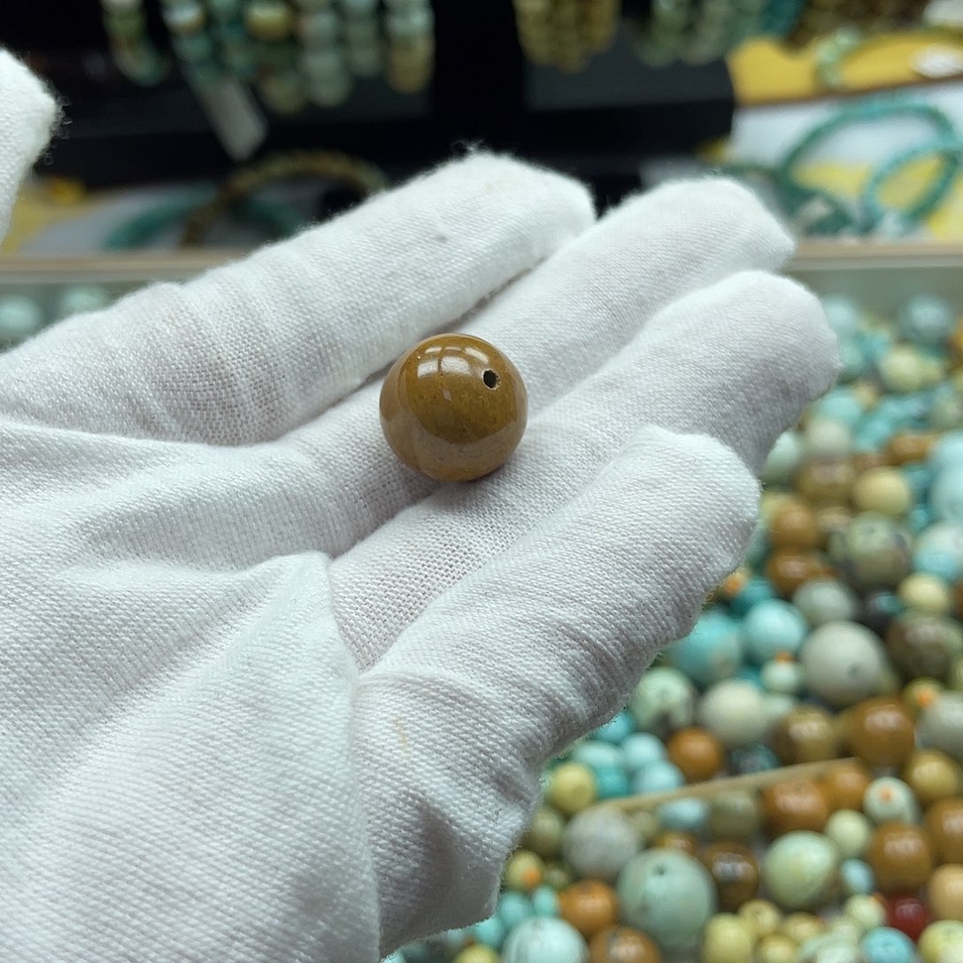 强***哥南红玛瑙合金珠宝奇石