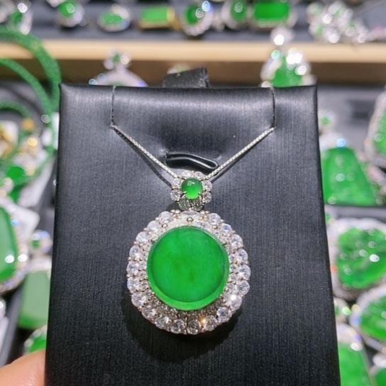 翡翠颈饰未镶嵌吊坠21