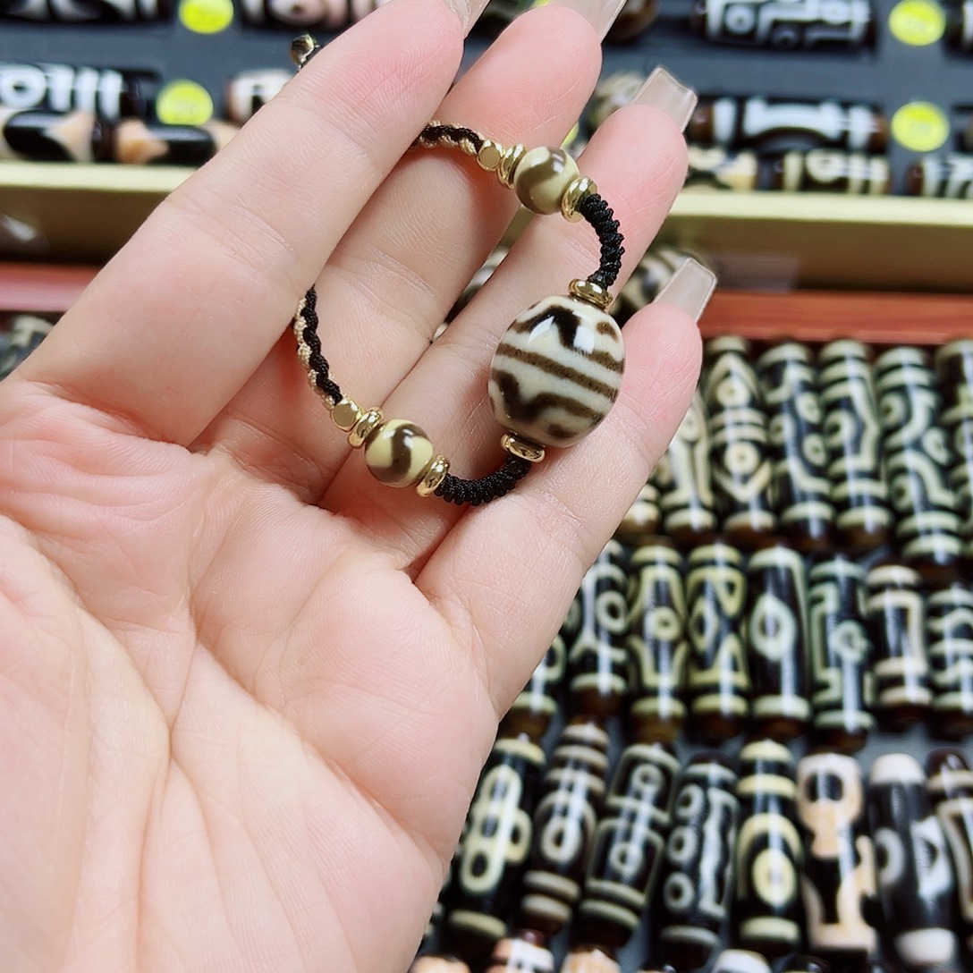 未镶嵌颈饰玛瑙/玉髓