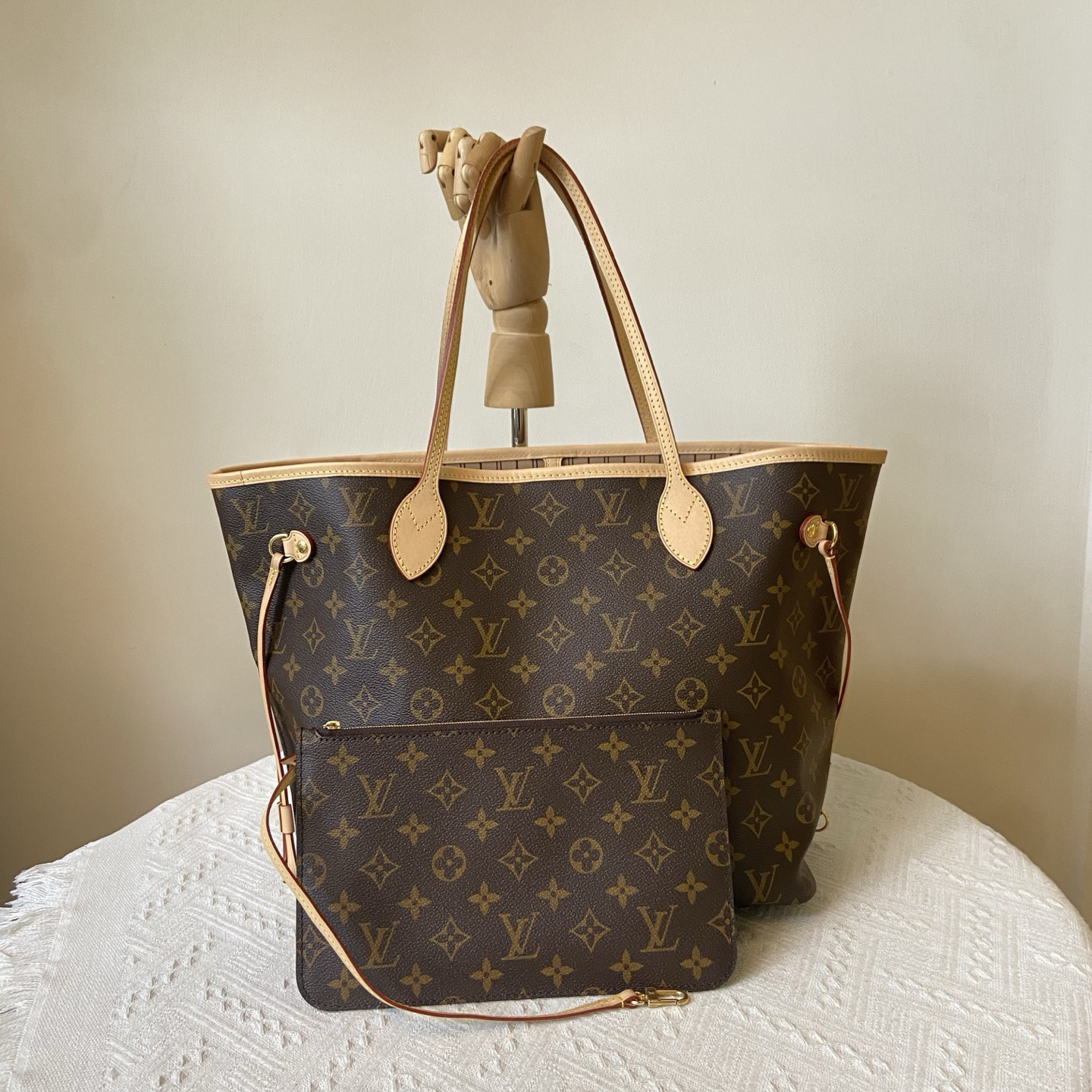 99新 LouisVuitton/路易威登 neverfull购物袋中号（米色内里）