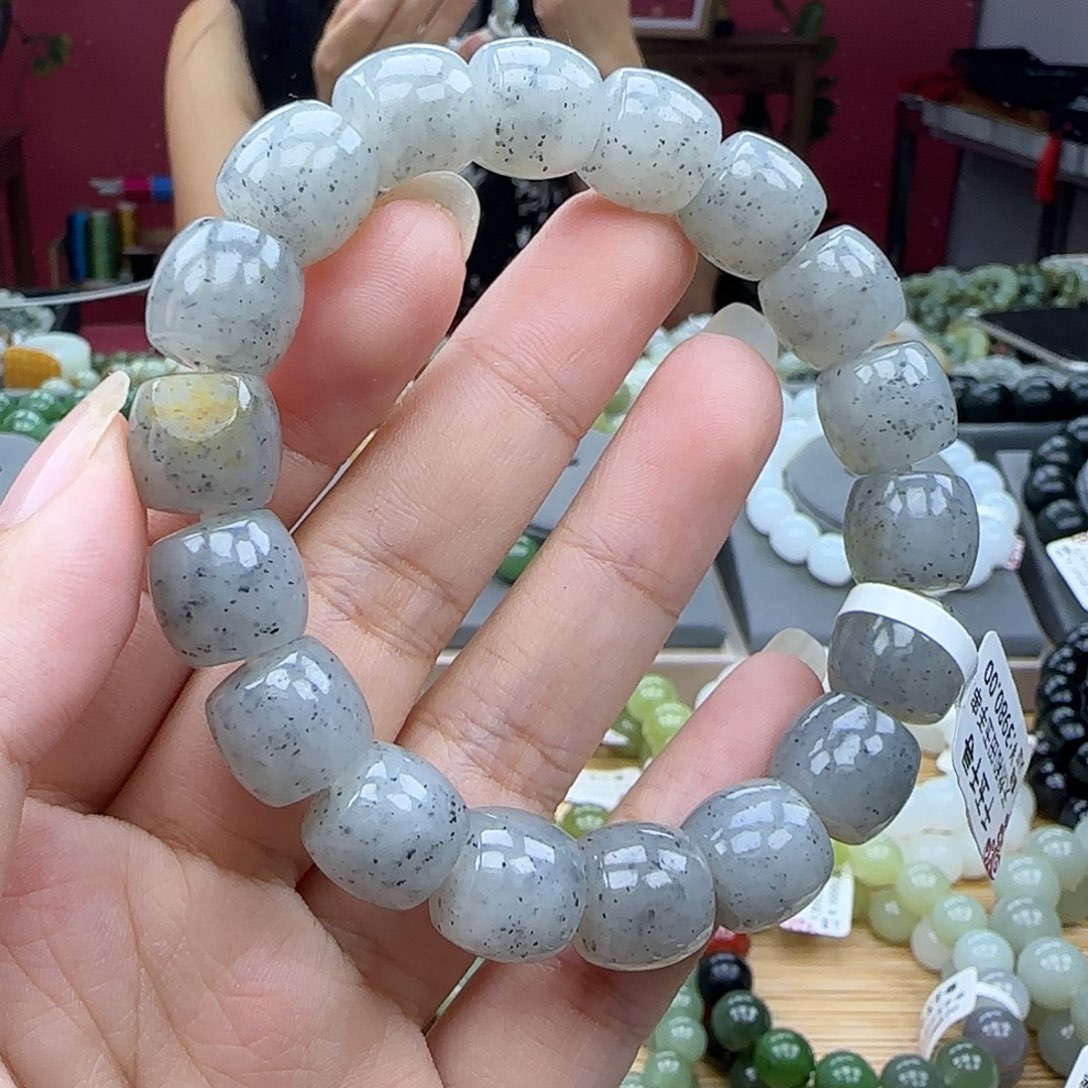 手串未镶嵌和田玉