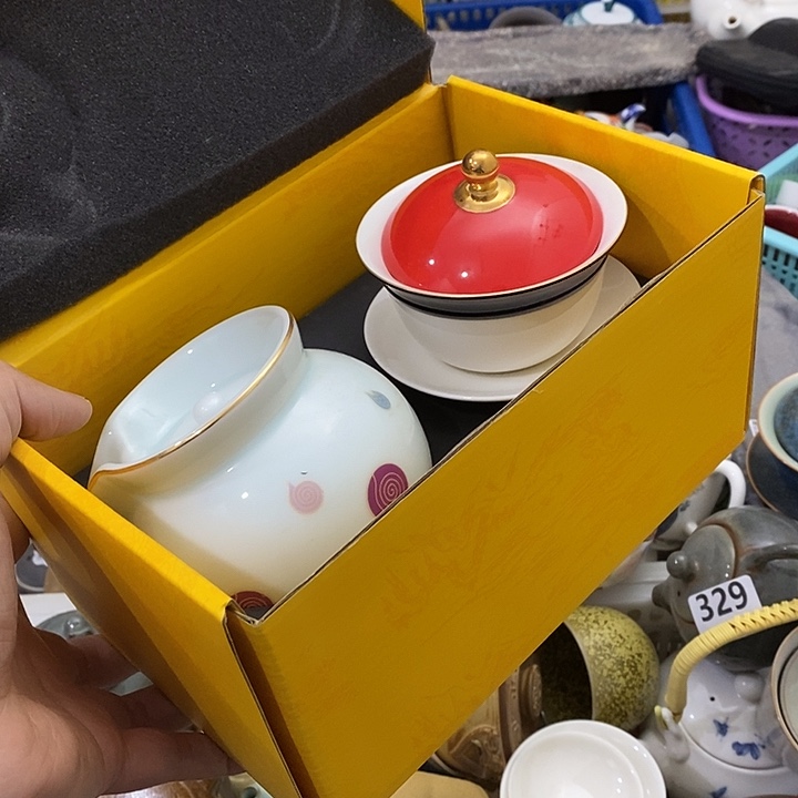 陶瓷艺术品及陶瓷制品