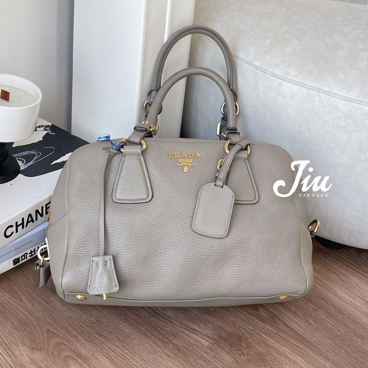 99新 Prada/普拉达 灰色手提波士顿BJM12-1306价