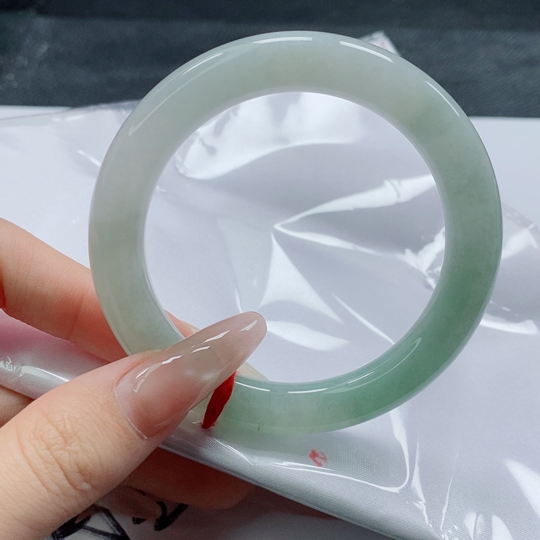 【闪购商品】未镶嵌手镯（圆镯）翡翠481号