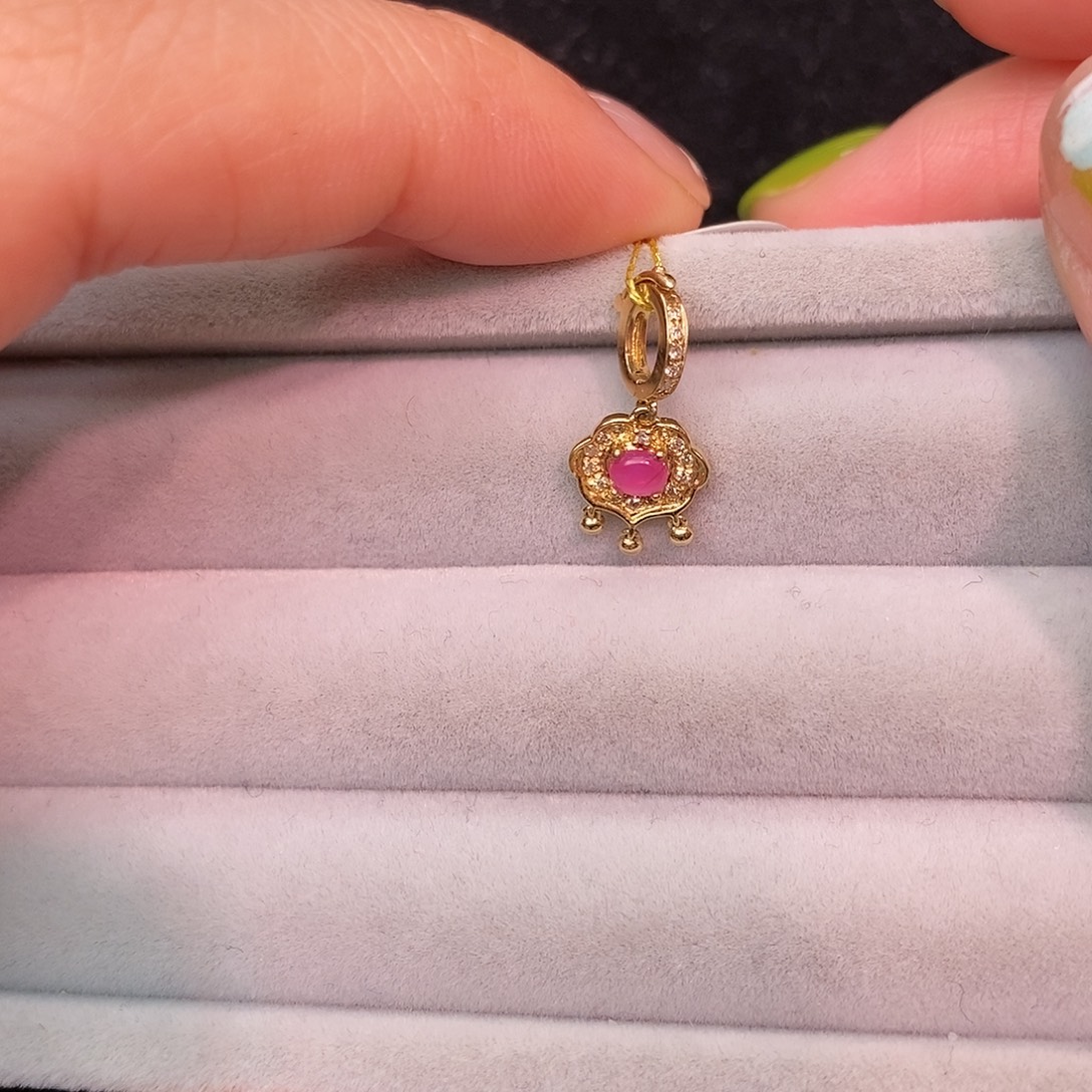 苏纪石（舒俱来）18K金镶嵌吊坠(不含链)