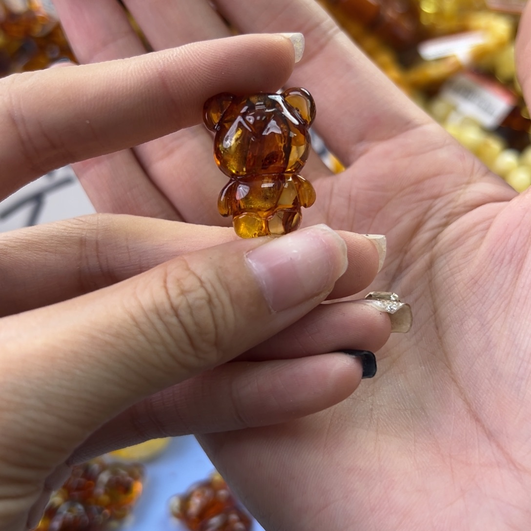 琥珀珠宝奇石未镶嵌