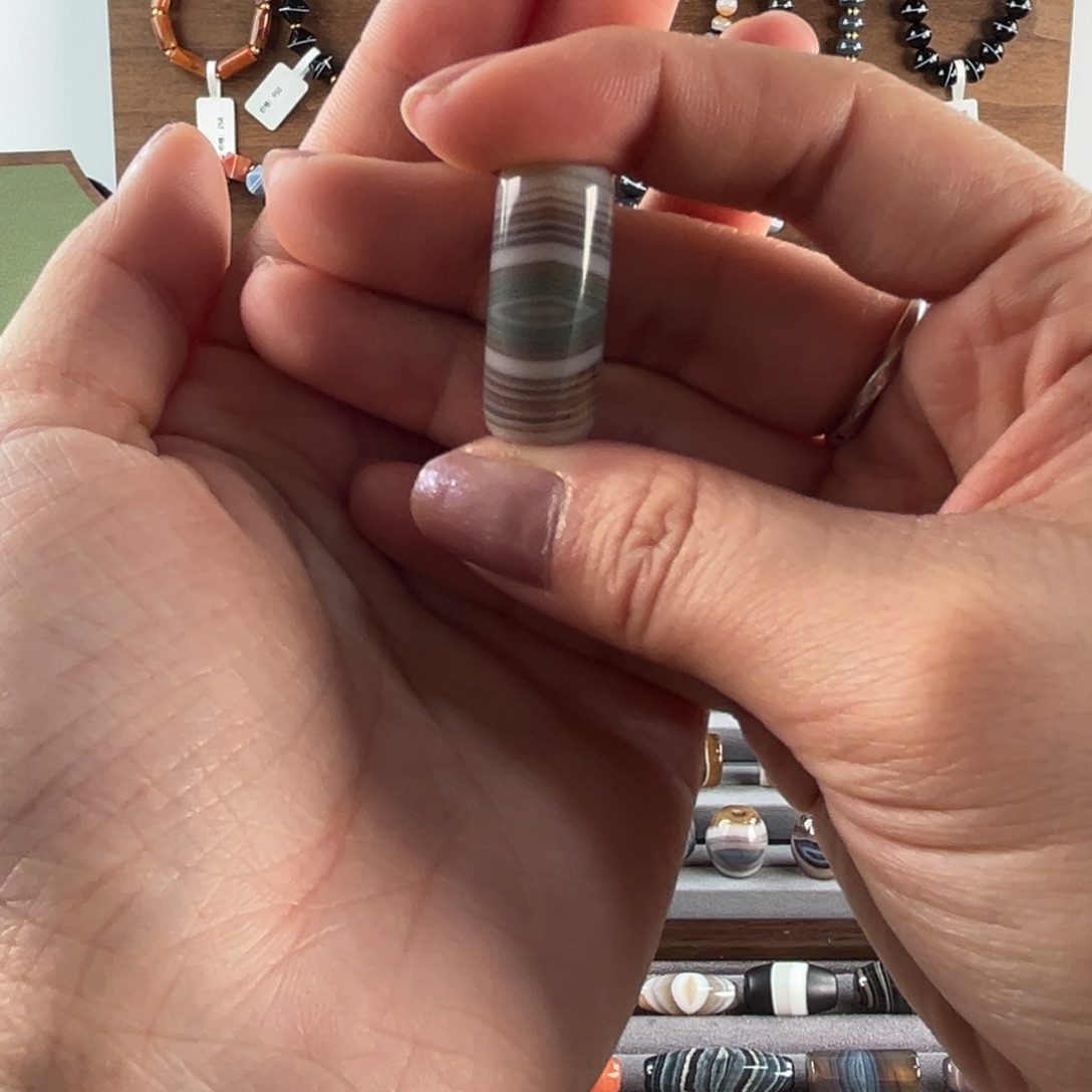 唐***哥玛瑙/玉髓合金珠宝奇石