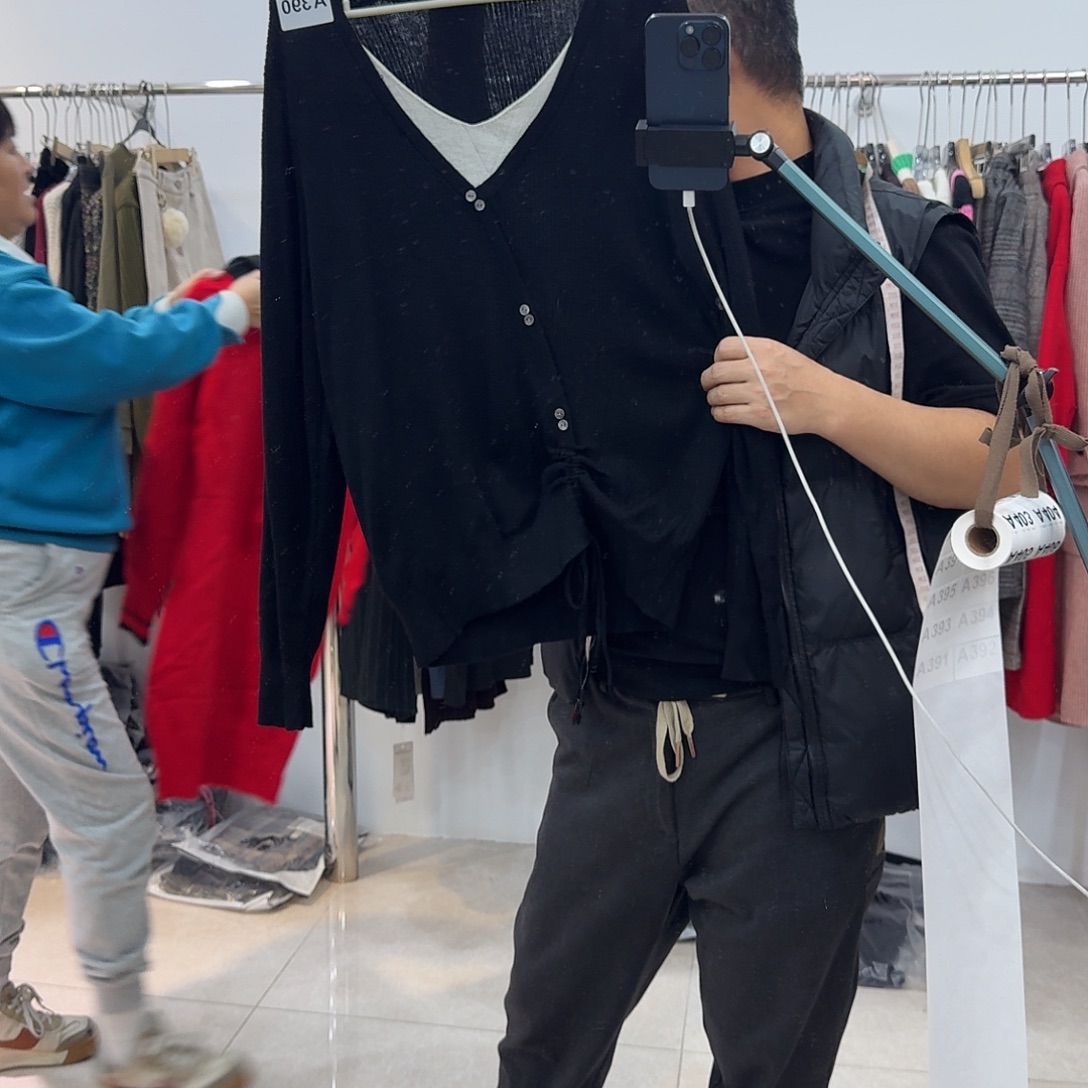 半***塘在干嘛你吃饭吗吃饭没390