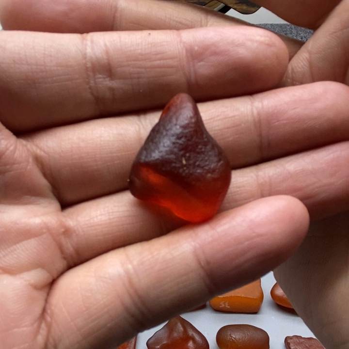 琥珀裸石未镶嵌琥珀原石