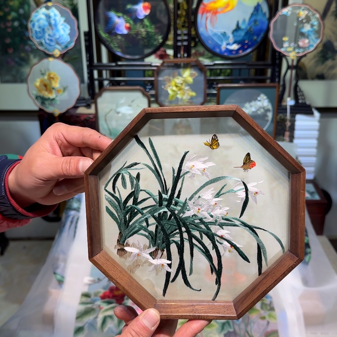 刺绣刺绣工艺精湛