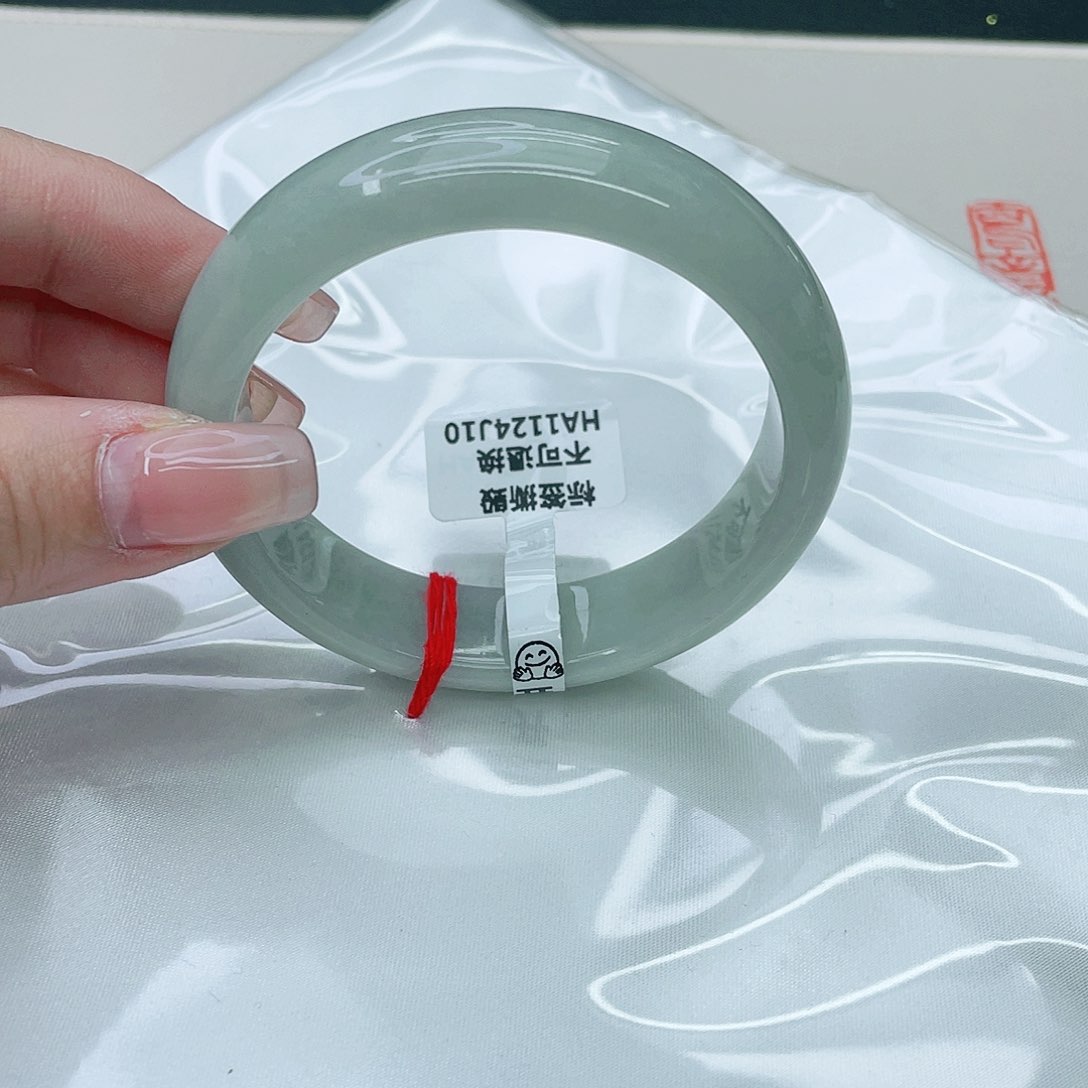 翡翠手镯未镶嵌正56.5