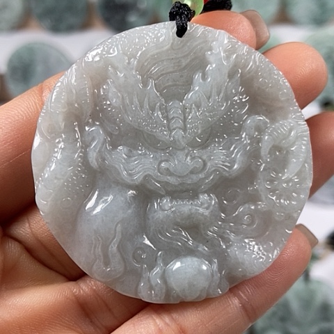 翡翠颈饰未镶嵌龙行天下福利