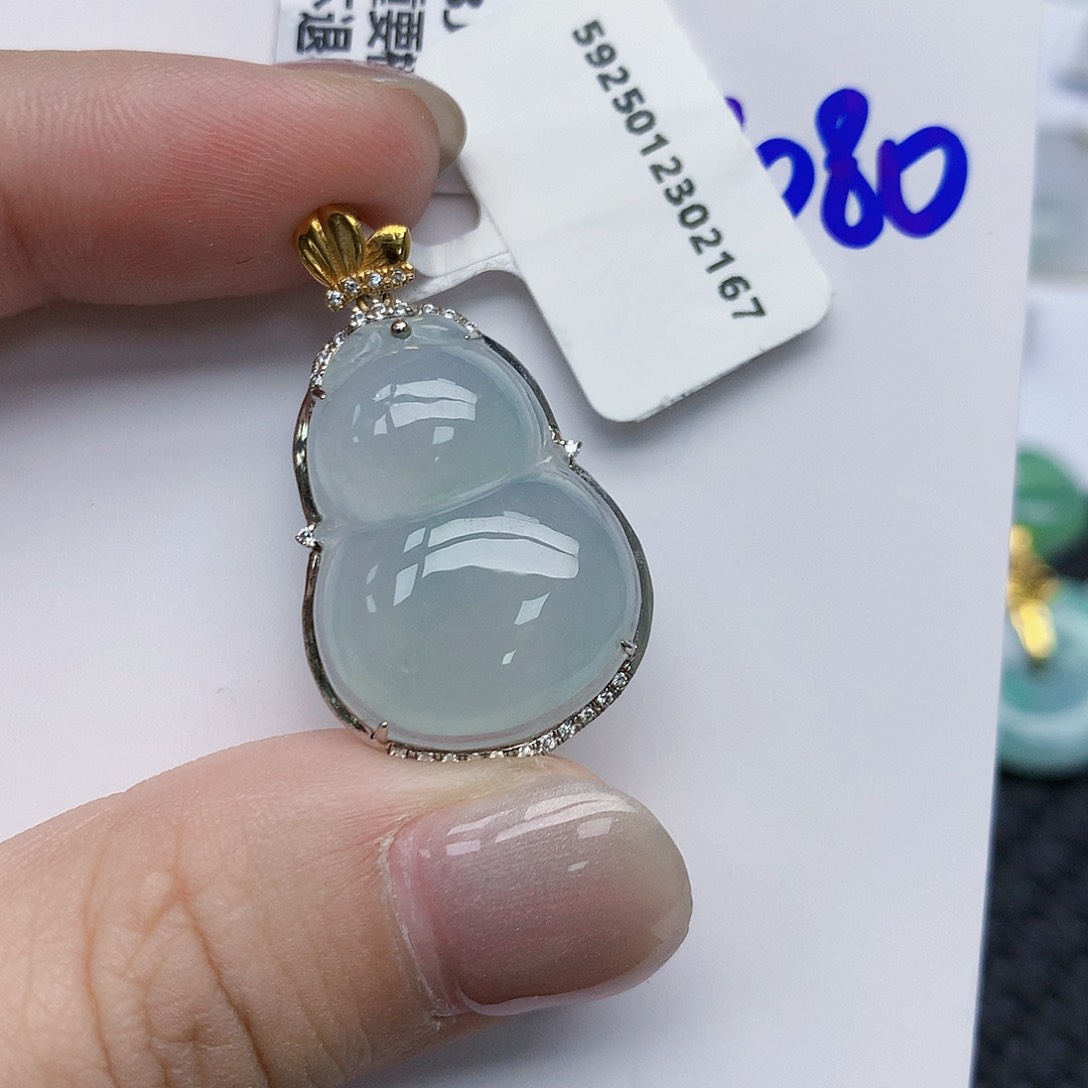 【闪购商品】翡翠颈饰18K金镶嵌1111111111