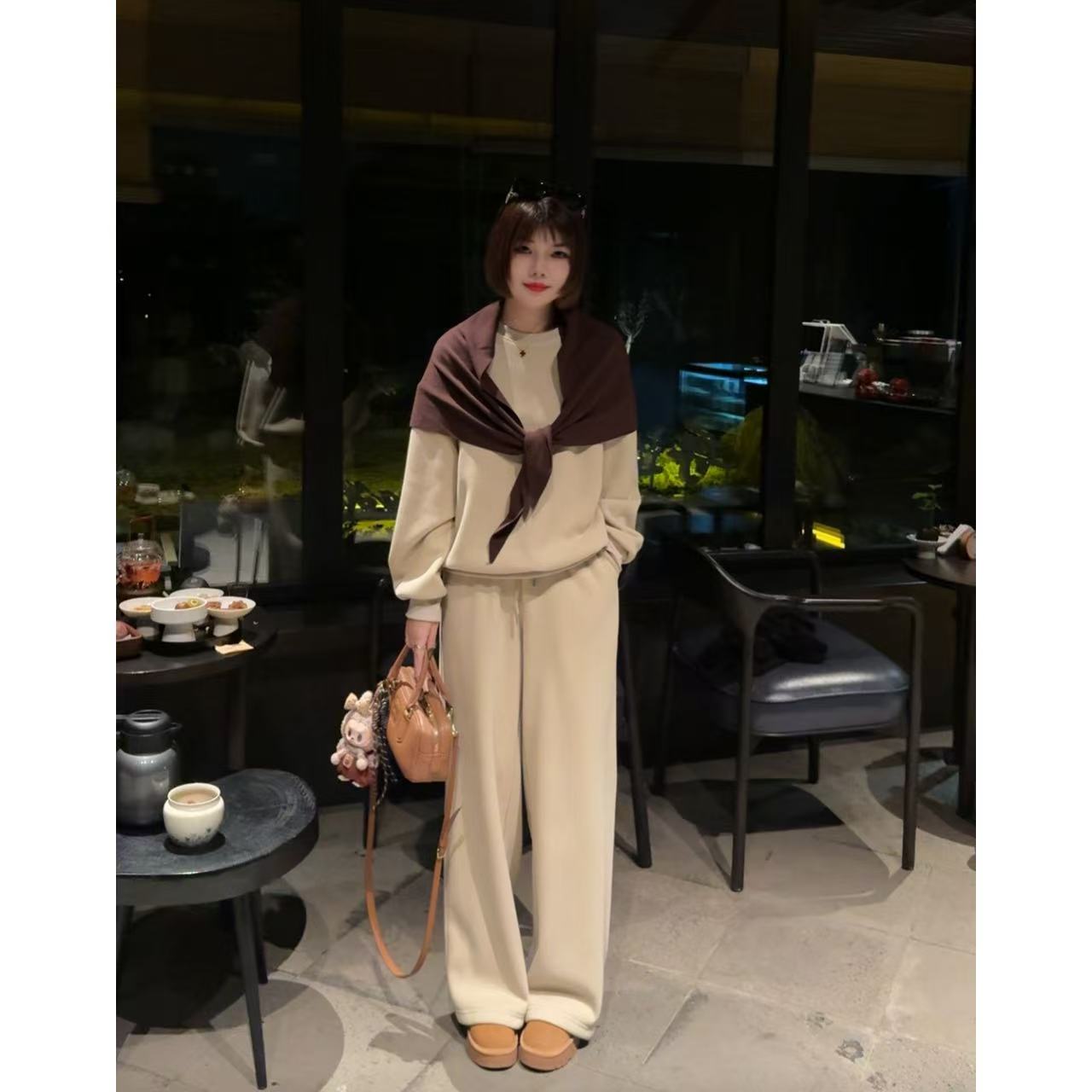 MY【刺绣套装】冬季新款韩系时尚重工刺绣套装上衣+裤子+披肩三件套