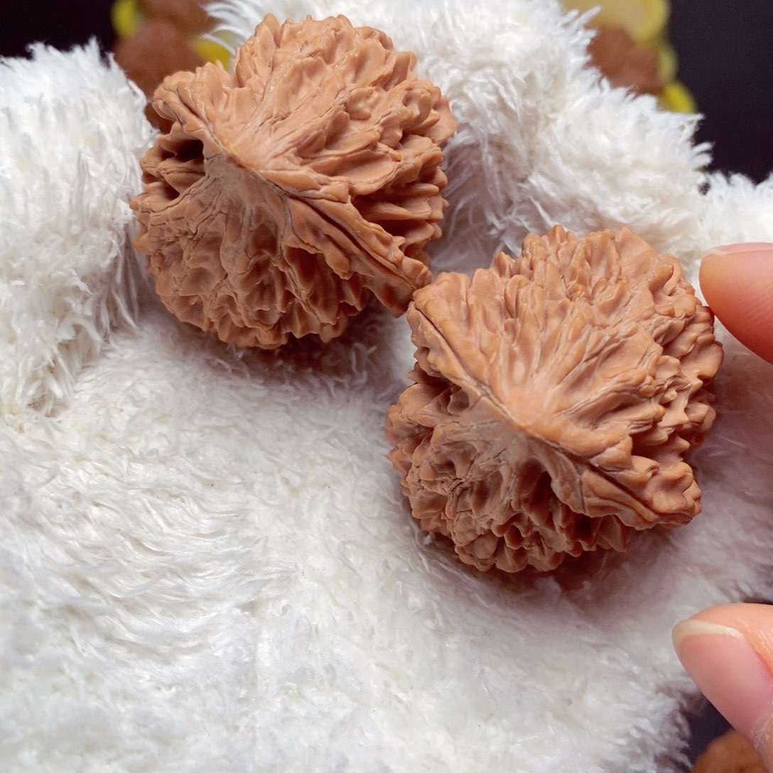 文玩核桃吊坠招财鼠