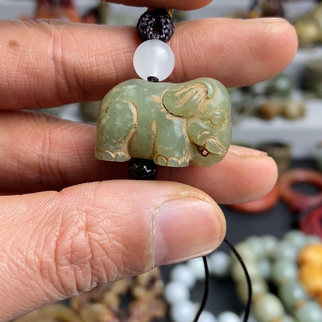 和田玉（糖玉）配饰未镶嵌