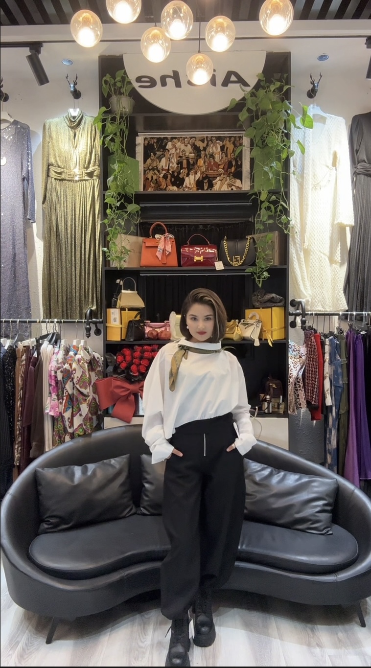 新款时尚宽松套装