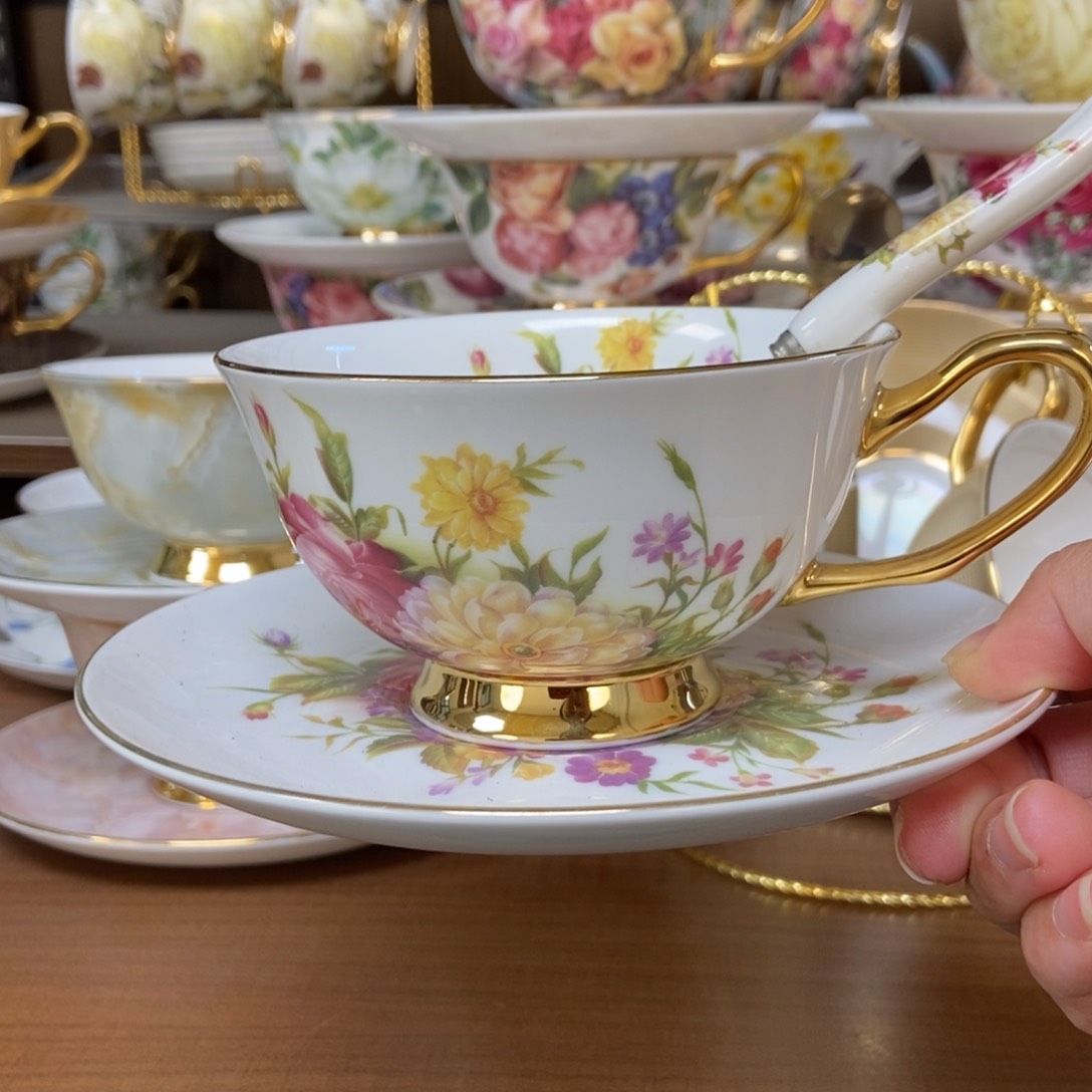 摆件花卉一杯碟快递装