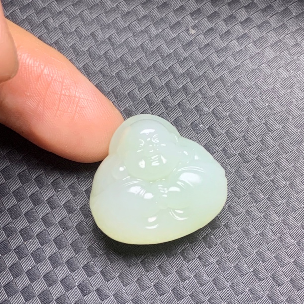 和田玉白玉抱抱佛吊坠