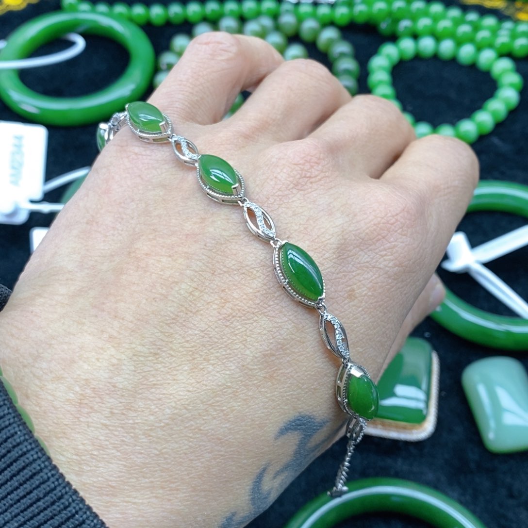 和田玉（碧玉）颈饰银S925镶嵌