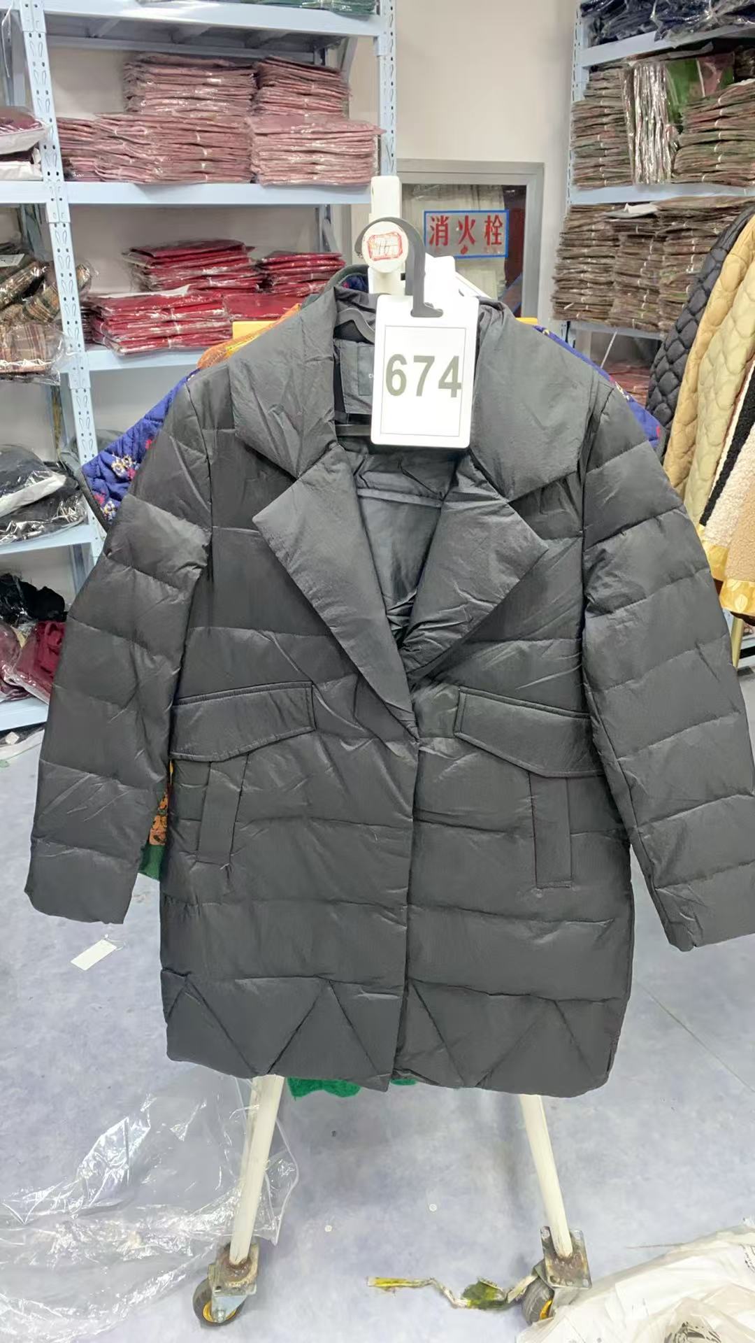 674-秋冬爆款女士上衣