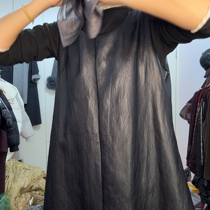 黑色裙子套装皮裙