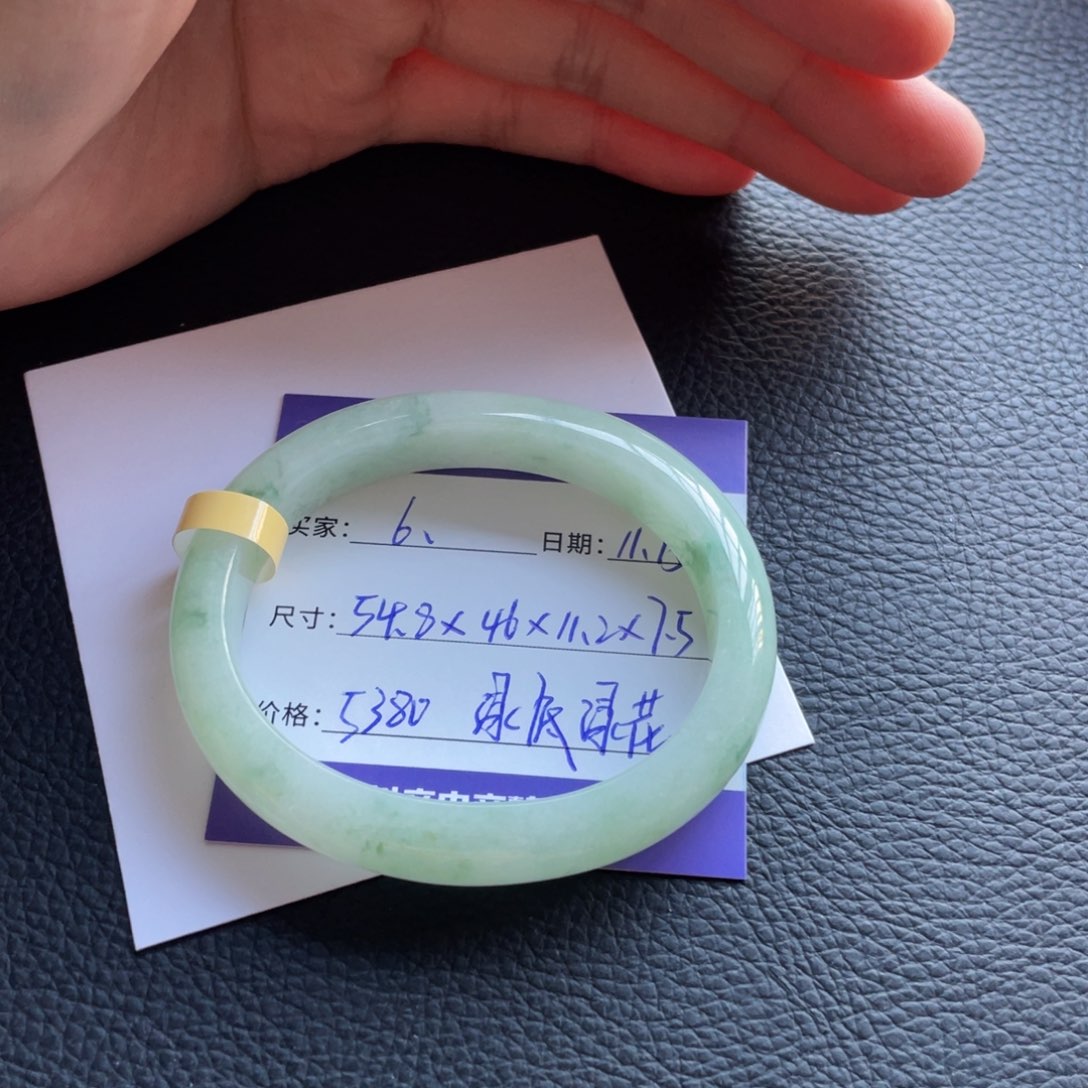 翡翠未镶嵌手镯十七推荐6