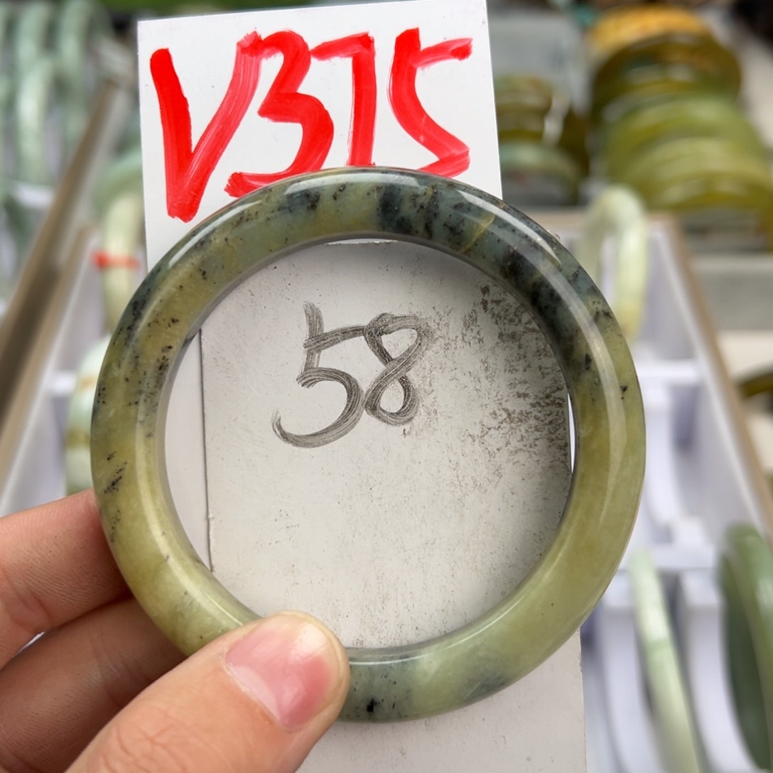 岫玉手镯未镶嵌天然岫玉微瑕