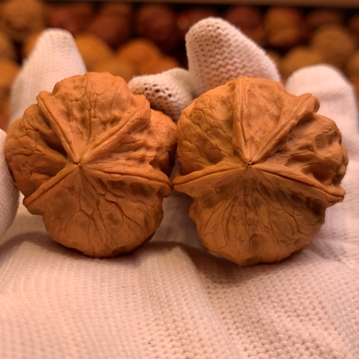 文玩核桃吊坠12……….