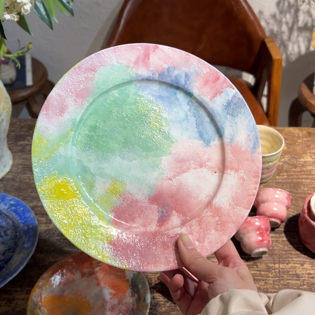 摆件陶瓷。    陶瓷。      