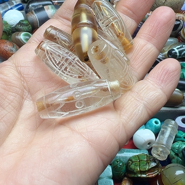 蝴***奇玛瑙/玉髓未镶嵌颈饰