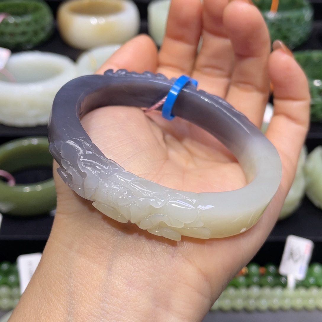 和田玉手镯56+圈口 编号33贵妃镯未镶嵌