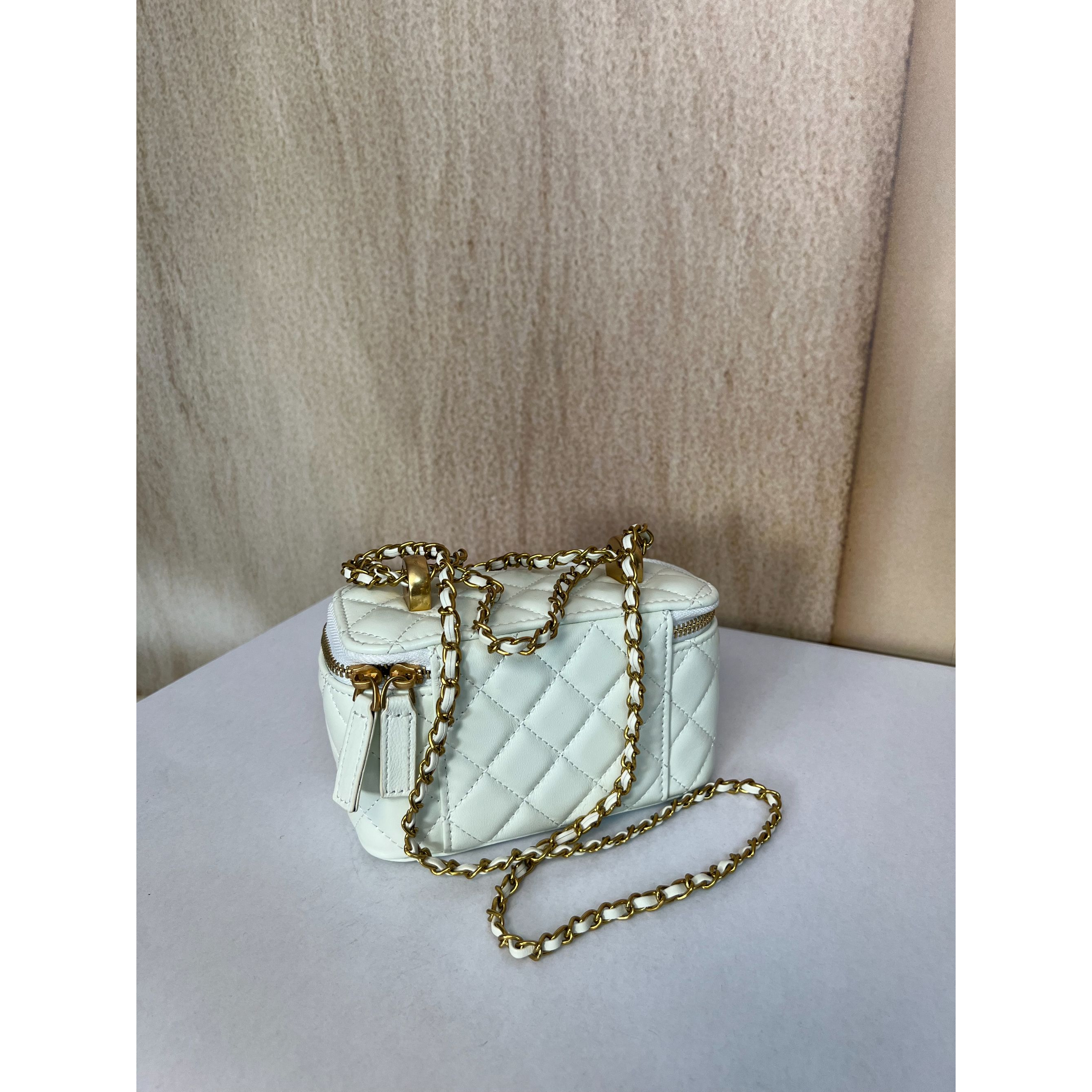 TOLEX2025新款手工时尚百搭盒子百搭真皮女包白色