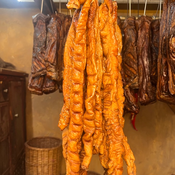 湖南湘西跑山猪腊肥肠500克