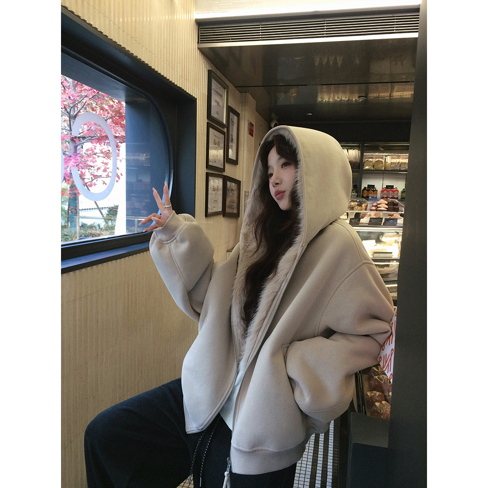 张贝贝 软芯奶霜 环保狐狸毛 精梳棉双面两穿卫衣 