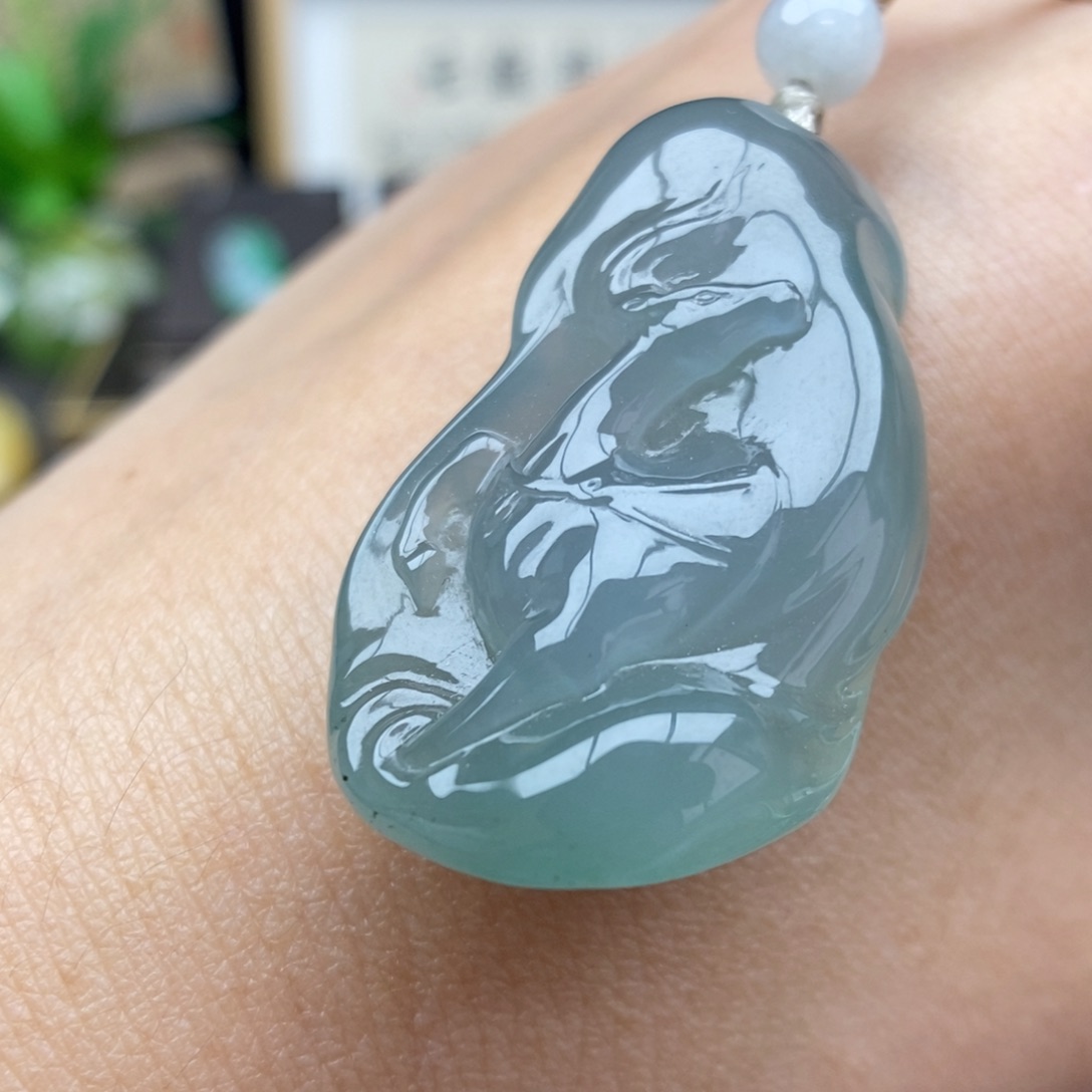翡翠未镶嵌颈饰31