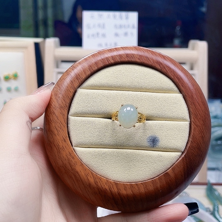 翡翠未镶嵌颈饰天然翡翠