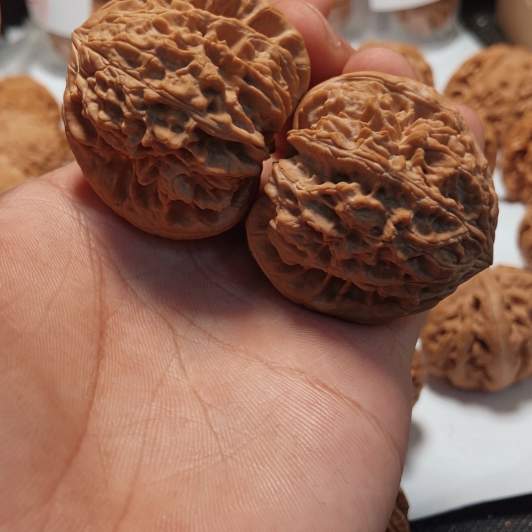 文玩核桃吊坠阿***修暴雪