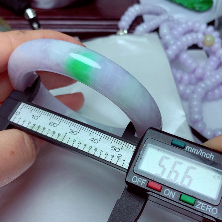 翡翠手镯未镶嵌手镯