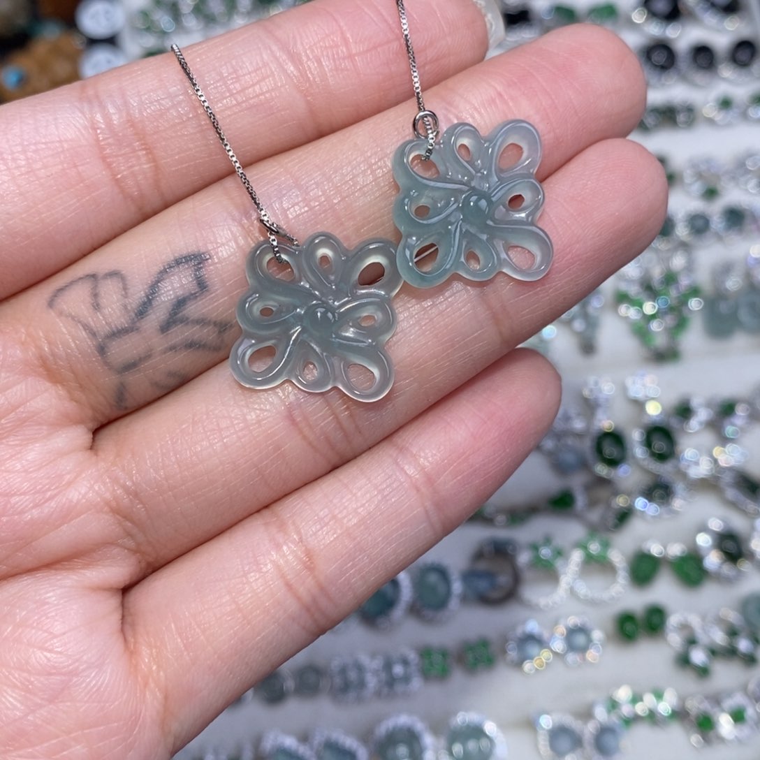 颈饰未镶嵌翡翠翡翠